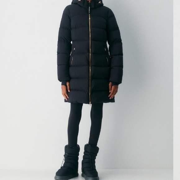 Aritzia Jackets & Blazers - Women's Black Long Puffer Coat with Hood